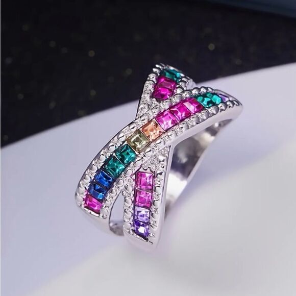🩷 NEW stunning colorful crystal crisscross ring 🩷 - Picture 3 of 7